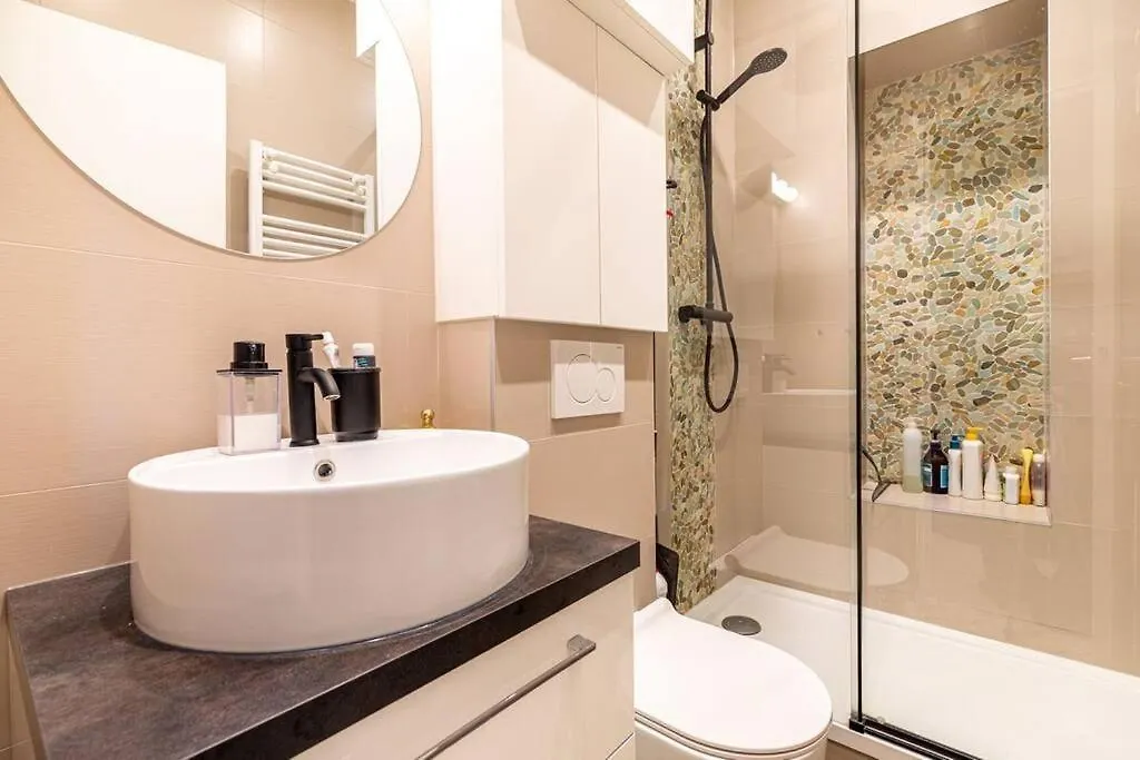 Apartament Guestready - Lovely Urban Retreat In The 17Th Arr. Paryż Francja